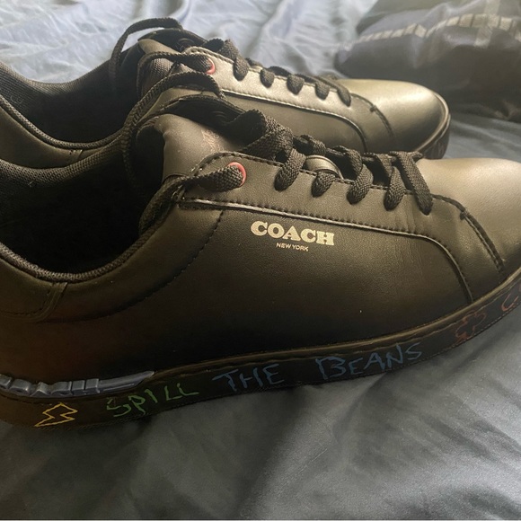 Coach shoes size 9. Only worn once - Picture 3 of 3